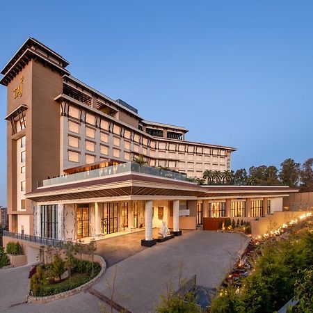 Taj Mussoorie Foothills, Dehradun Hotel Exterior photo
