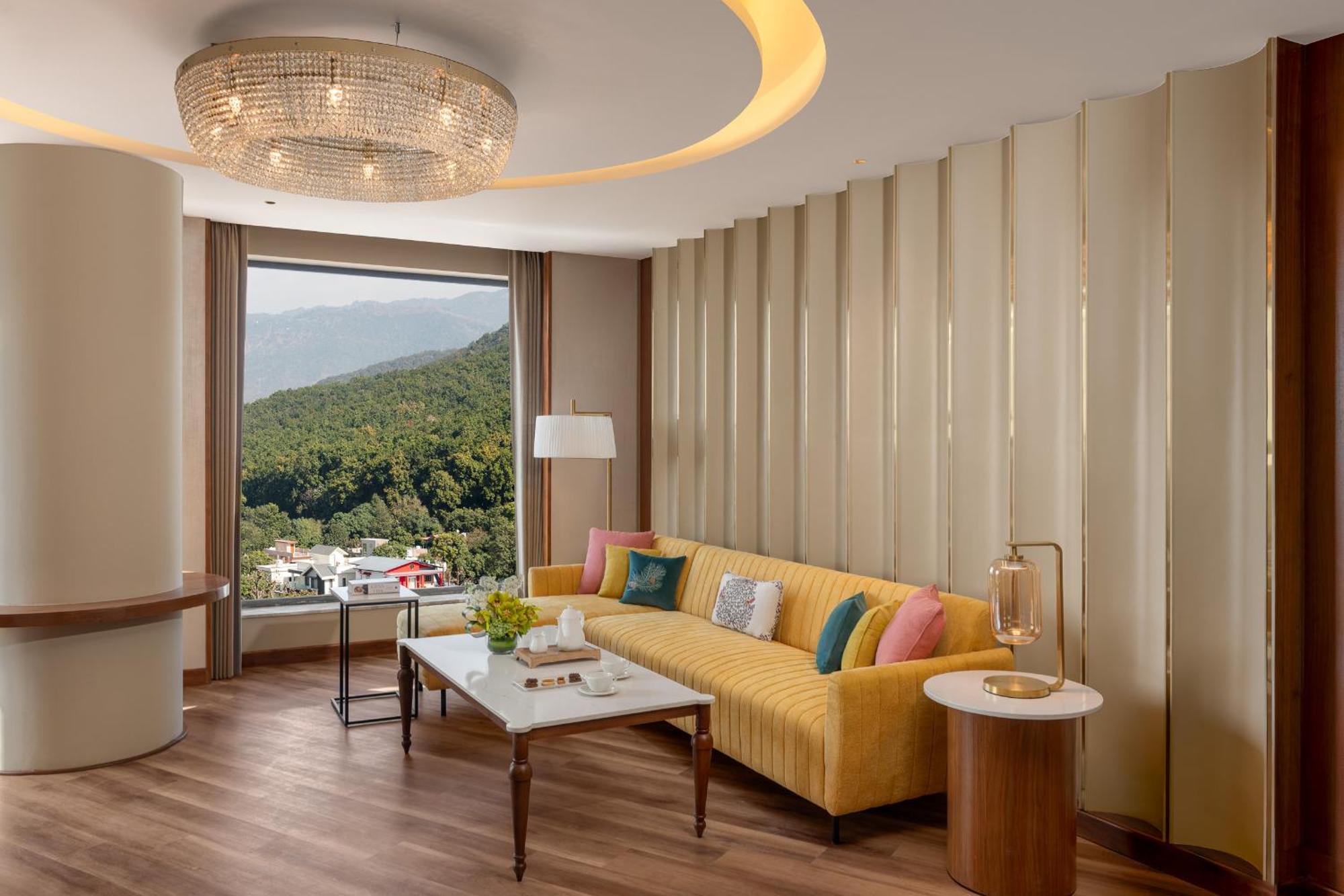 Taj Mussoorie Foothills, Dehradun Hotel Exterior photo